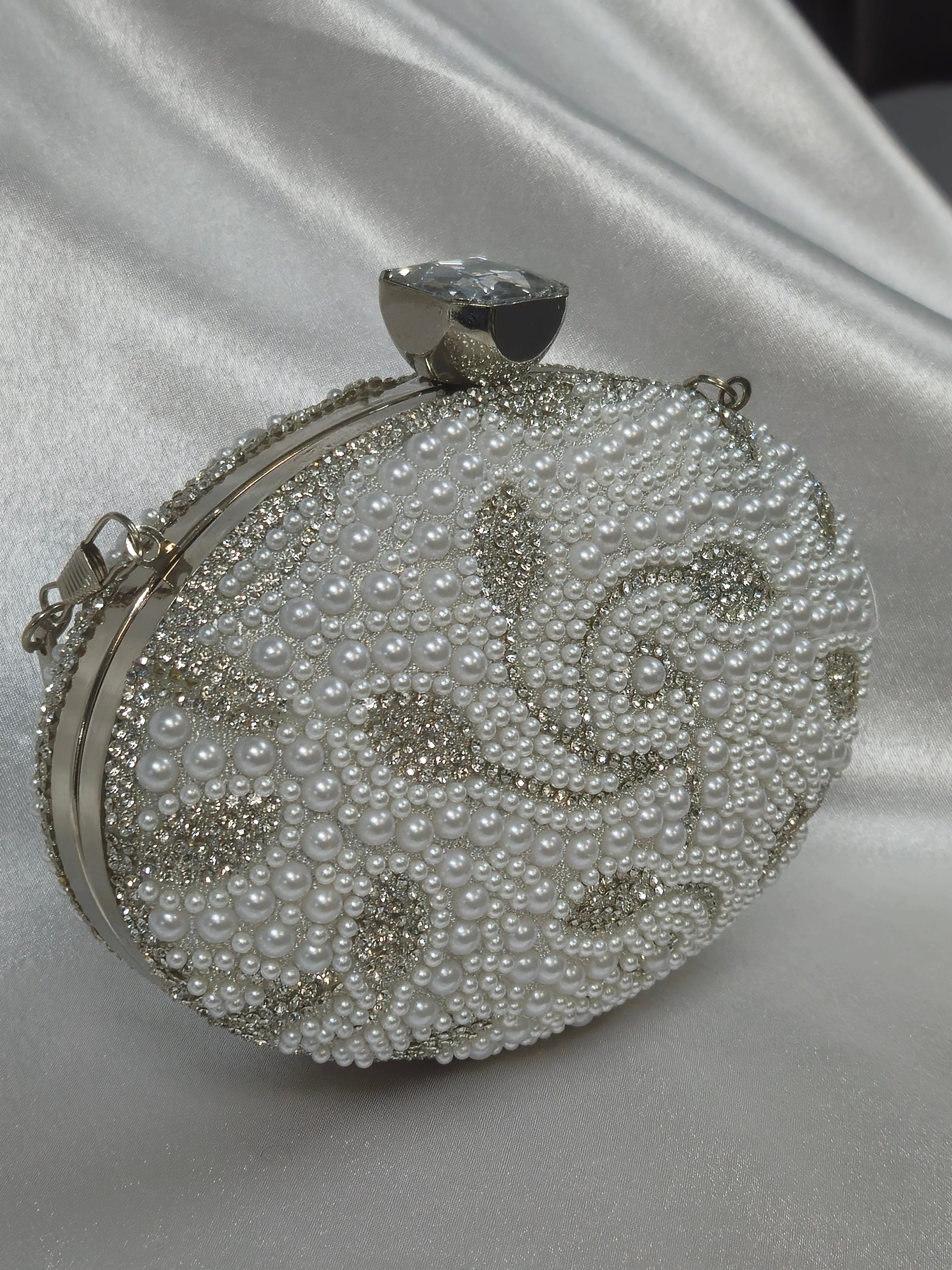 White Floral Pattern Purse